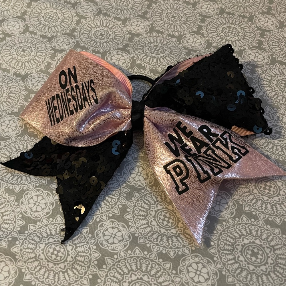 cheer bow!